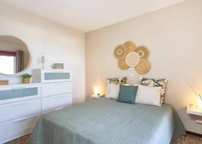 Coral Sunsent View 타코론테